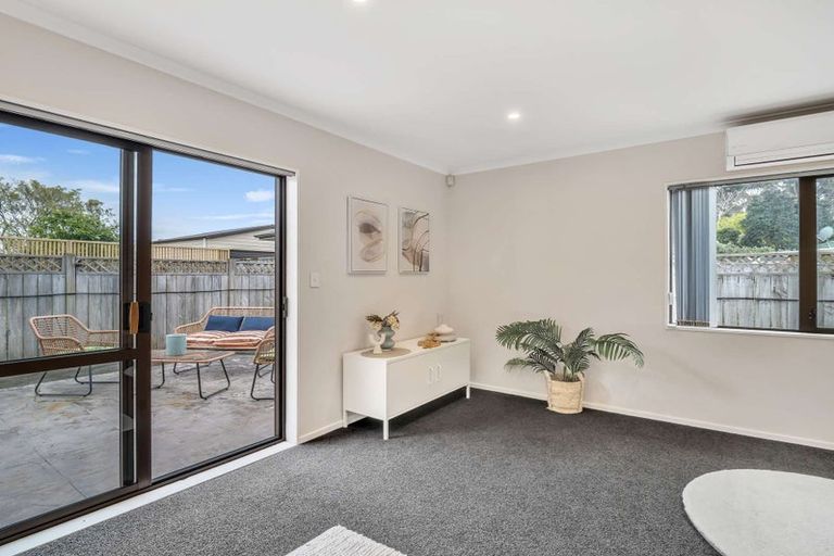 Photo of property in 1 Loader Place, Tawhero, Whanganui, 4501