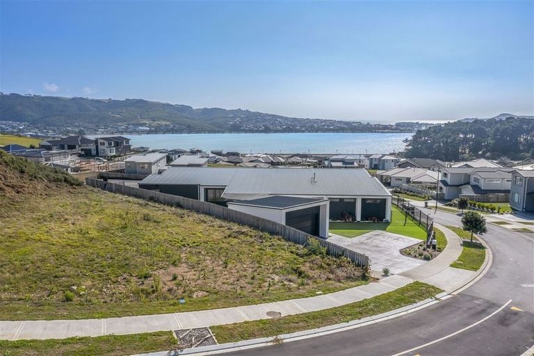Photo of property in 35 Ken Douglas Drive, Aotea, Porirua, 5024
