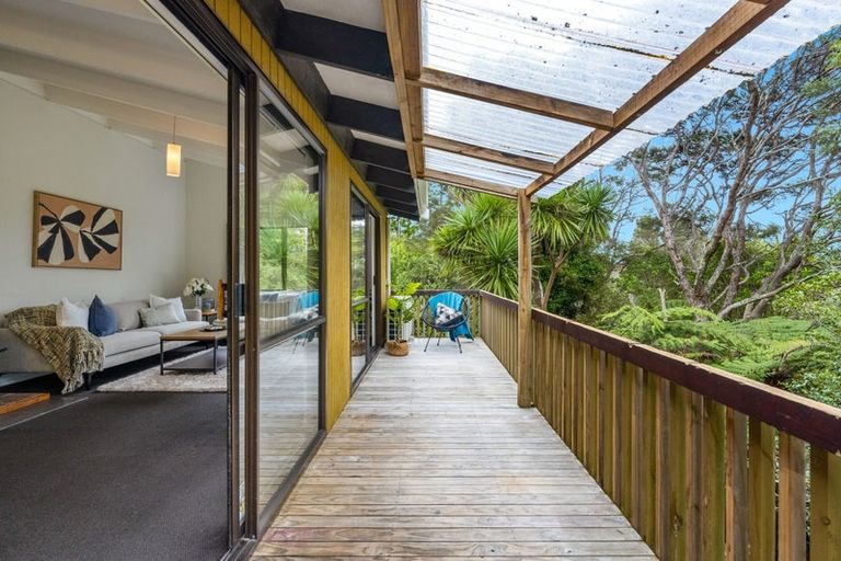 Photo of property in 2/19 Seaview Road, Glenfield, Auckland, 0629