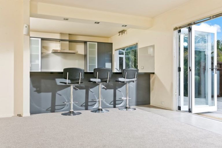 Photo of property in 14a The Avenue, Albany, Auckland, 0632