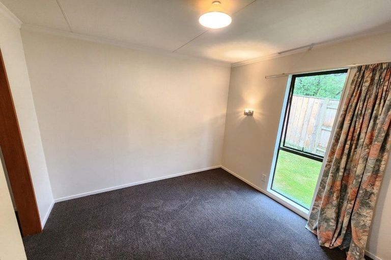 Photo of property in 77a Pahiatua Street, Hokowhitu, Palmerston North, 4410