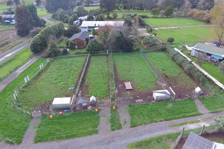 Photo of property in 27a Royal Doulton Drive, Pukekohe, 2677