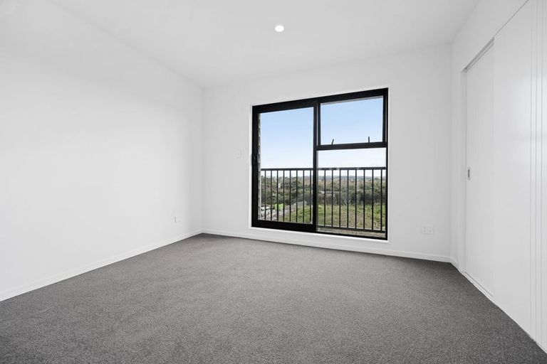 Photo of property in 7 Falcon Crescent, Hobsonville, Auckland, 0618