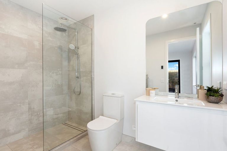 Photo of property in 11 Paul Adams Way, Aotea, Porirua, 5024