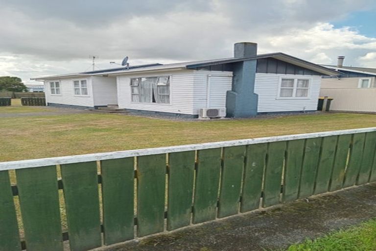 Photo of property in 137 Liverpool Street, Levin, 5510