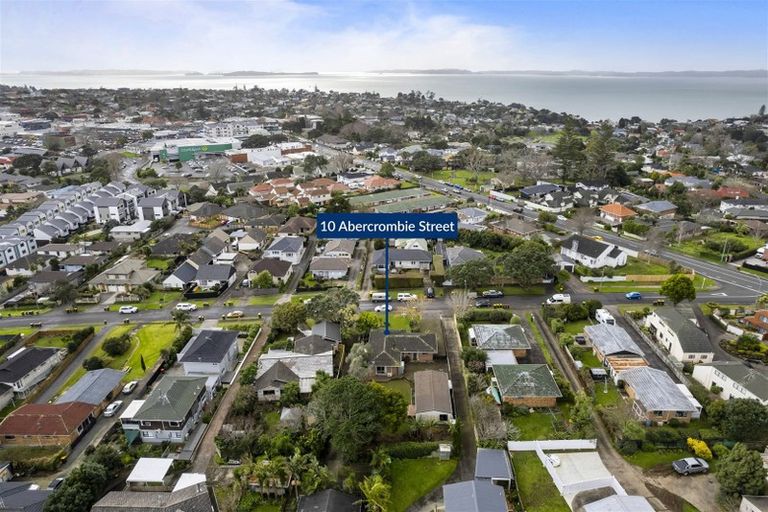 Property details for 10 Abercrombie Street, Howick, Auckland, 2014