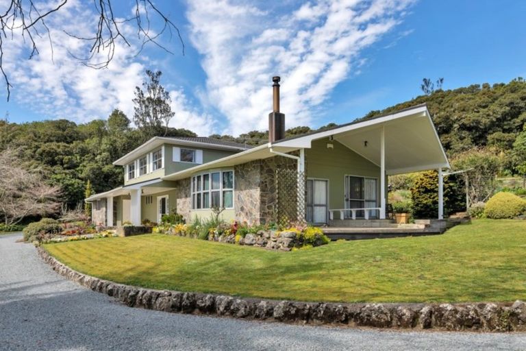 Photo of property in 81 Simons Road, Poroti, Whangarei, 0179