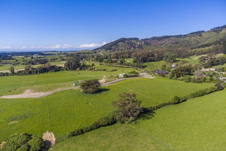 Photo of property in 291 Wallace Road, Koputaroa, Levin, 5571