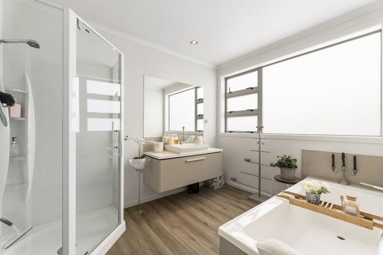 Photo of property in 21 Lakeview Quay, Pyes Pa, Tauranga, 3112