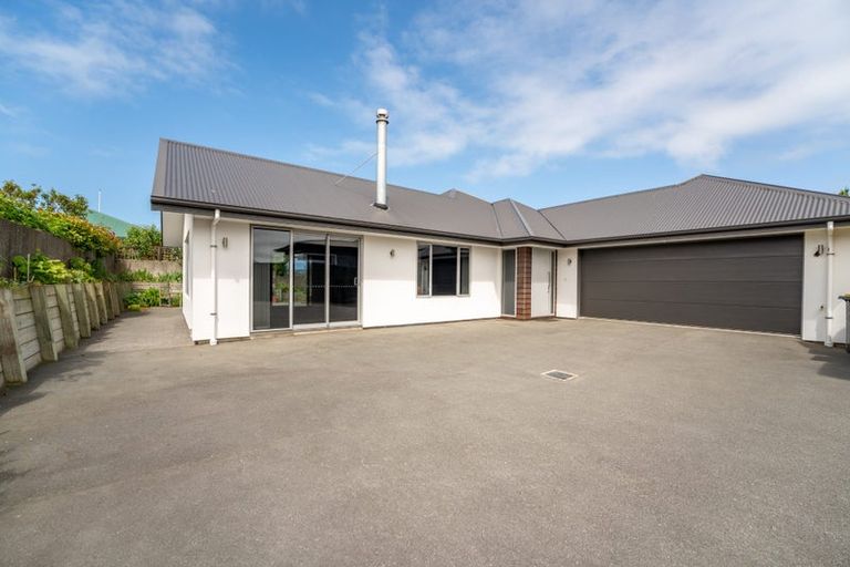 Photo of property in 35a Avenue Road, West End, Timaru, 7910