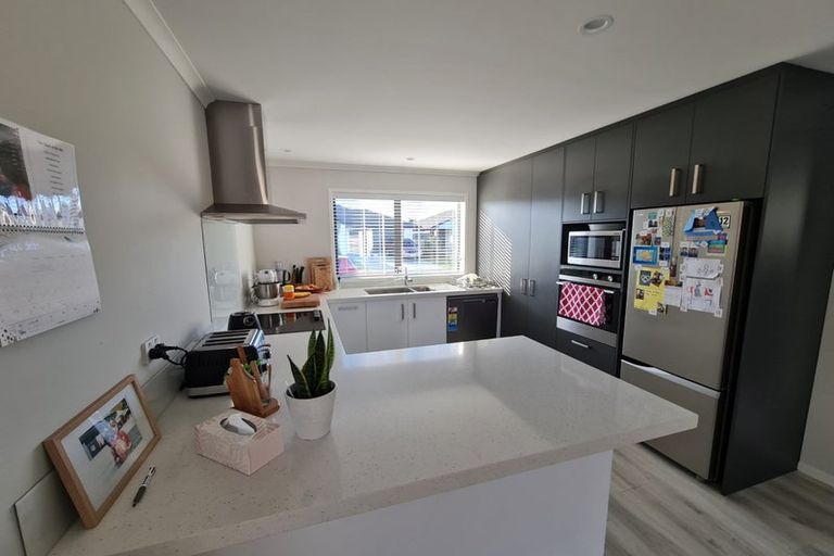 Photo of property in 23 Furlong Road, Papamoa, 3118