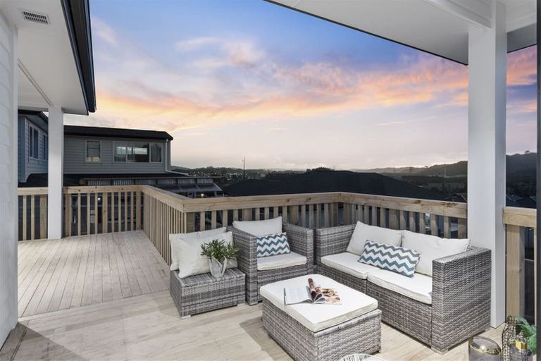 Photo of property in 9 Balthazar Road, Kumeu, 0810