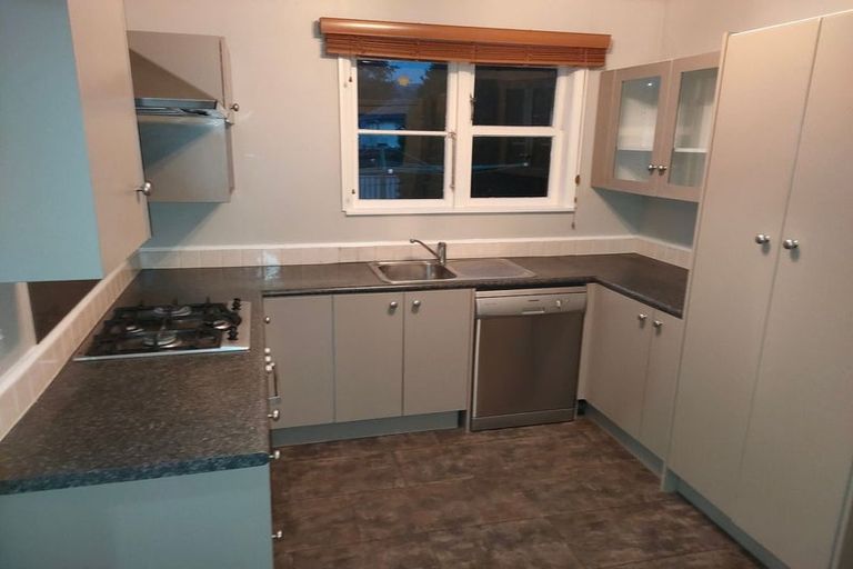 Photo of property in 36 Gibbons Street, Upper Hutt Central, Upper Hutt, 5018