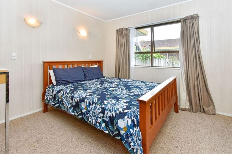 Photo of property in 1/1 Manse Road, Pahurehure, Papakura, 2113