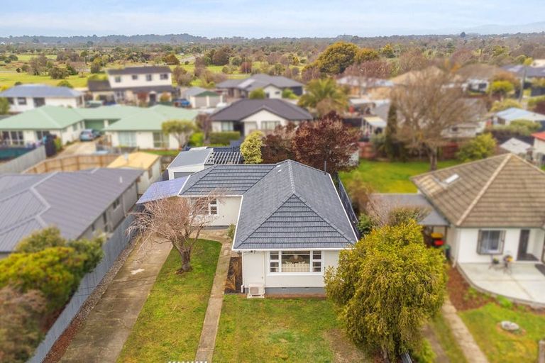 Photo of property in 43 Vivian Street, Burwood, Christchurch, 8083