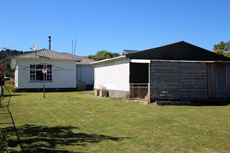 Photo of property in 10 Elizabeth Street, Greymouth, 7805