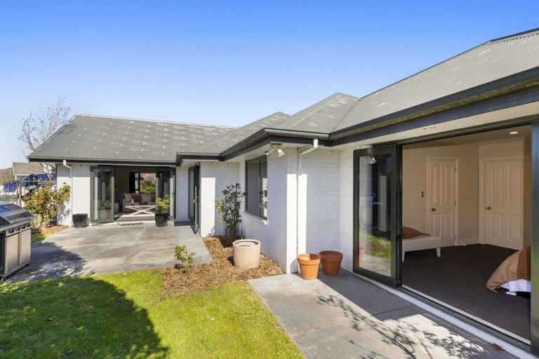 Photo of property in 17 Glencullen Drive, Casebrook, Christchurch, 8051