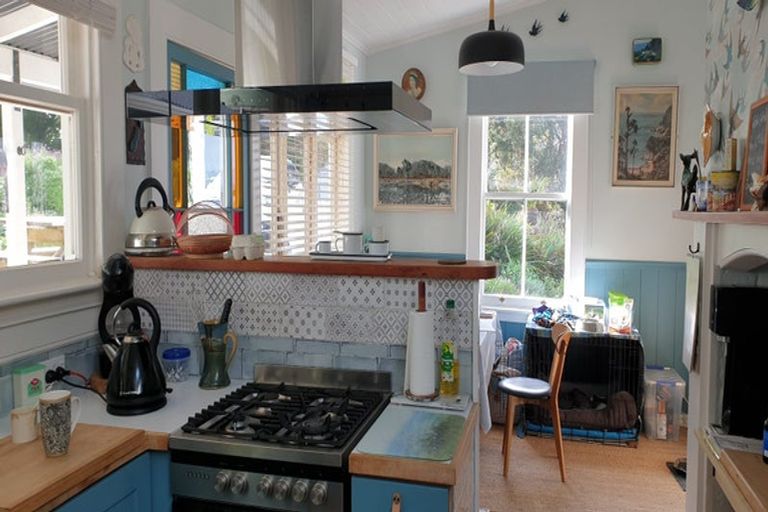 Photo of property in 14 Maning Street, Kohukohu, 0491