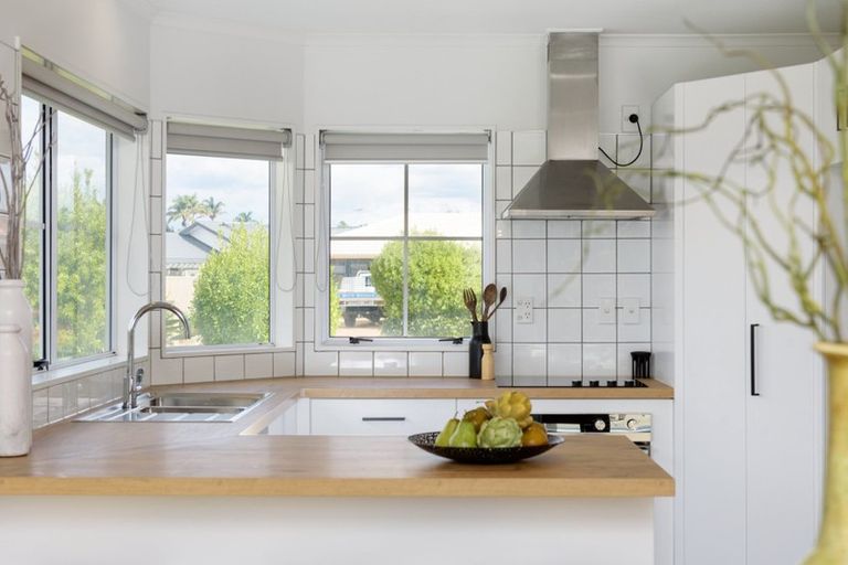 Photo of property in 12 Azalea Dell, Mount Maunganui, 3116