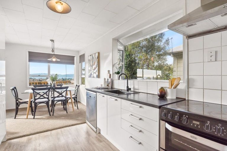 Photo of property in 93 Mallard Drive, Selwyn Heights, Rotorua, 3015