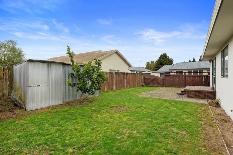 Photo of property in 15 Penney Green, Nawton, Hamilton, 3200