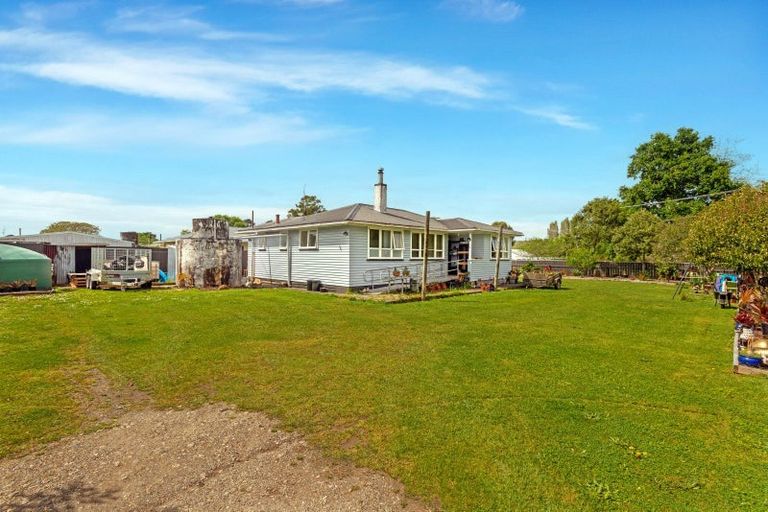 Photo of property in 35 Monkhouse Street, Tolaga Bay, 4077