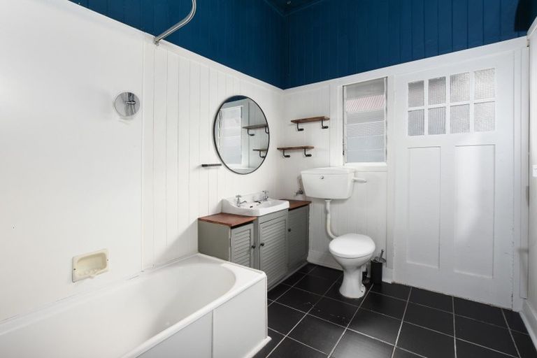 Photo of property in 43 Grove Street, Saint Kilda, Dunedin, 9012