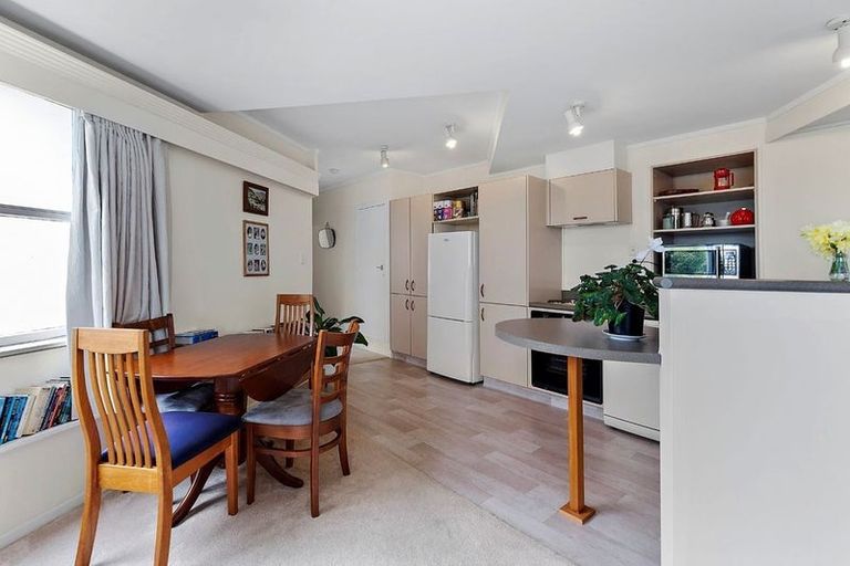 Photo of property in 85a Seatoun Heights Road, Seatoun, Wellington, 6022