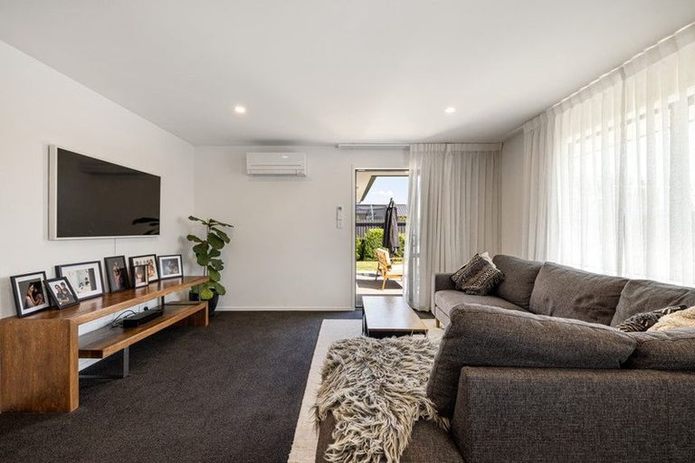 Photo of property in 27 Glengael Drive, Halswell, Christchurch, 8025