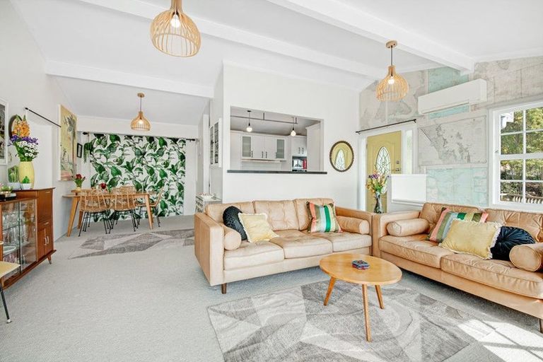 Photo of property in 47 Duncansby Road, Stanmore Bay, Whangaparaoa, 0932