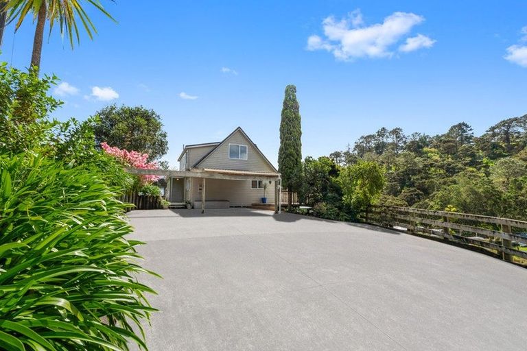 Photo of property in 1180 East Coast Road, Redvale, Albany, 0794
