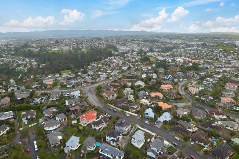 Photo of property in 11 Matisse Drive, West Harbour, Auckland, 0618