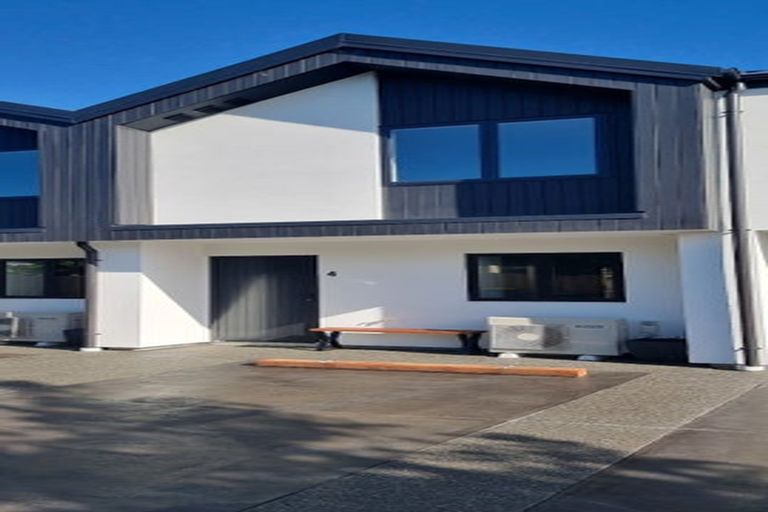 Photo of property in 4/63 Wychbury Street, Spreydon, Christchurch, 8024