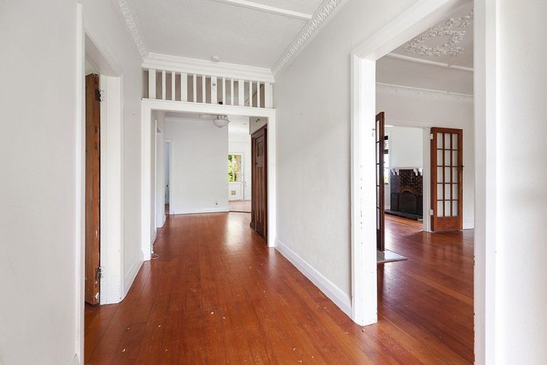 Photo of property in 343 Karori Road, Karori, Wellington, 6012