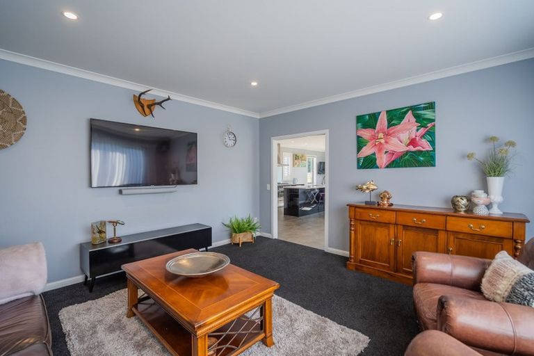 Photo of property in 9 Bridford Way, Paraparaumu, 5032