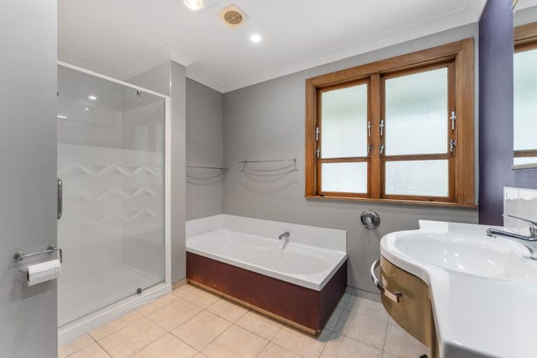 Photo of property in 79 Pahiatua Street, Hokowhitu, Palmerston North, 4410