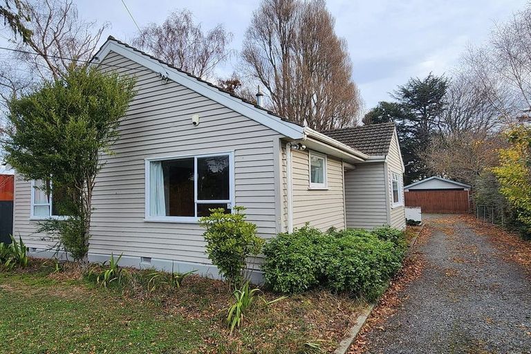 Photo of property in 90 Cuffs Road, Wainoni, Christchurch, 8061