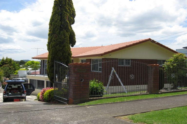 Photo of property in 86 Taylor Road, Mangere Bridge, Auckland, 2022