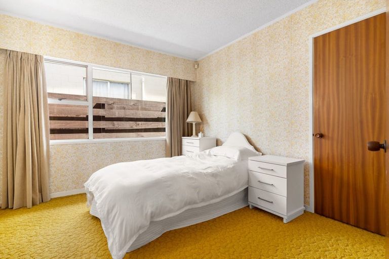 Photo of property in 72 Glenvar Road, Torbay, Auckland, 0630