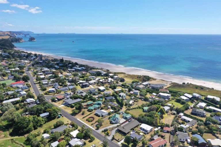 Photo of property in 16 Moray Place, Whiritoa, Whangamata, 3691