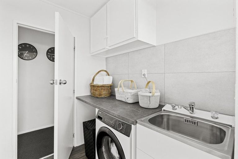 Photo of property in 9 Meads Place, Bulls, 4818