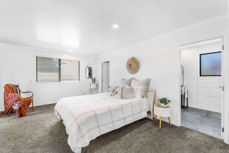 Photo of property in 16a Valley Road, Browns Bay, Auckland, 0630