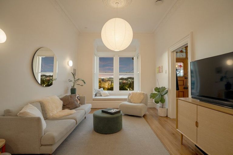 Photo of property in 18 Lawrence Street, Newtown, Wellington, 6021