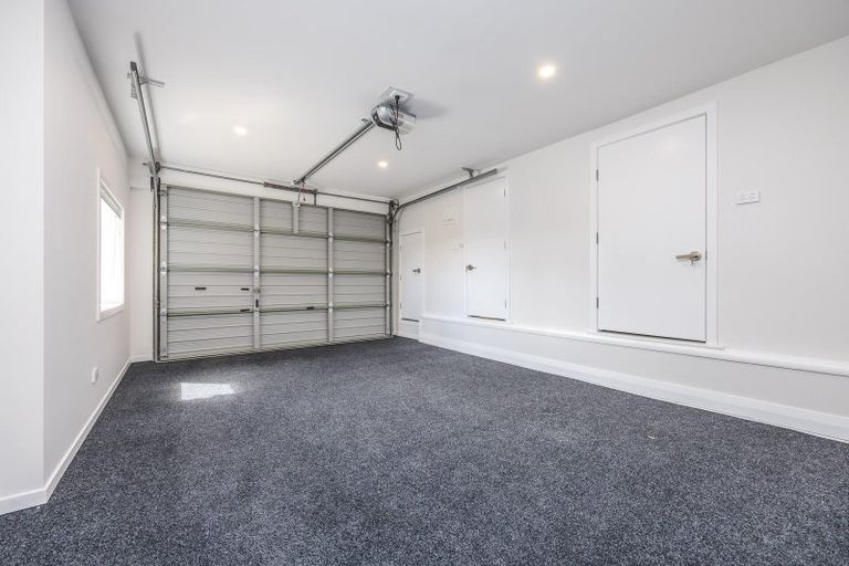 Photo of property in 939a East Coast Road, Torbay, Auckland, 0630