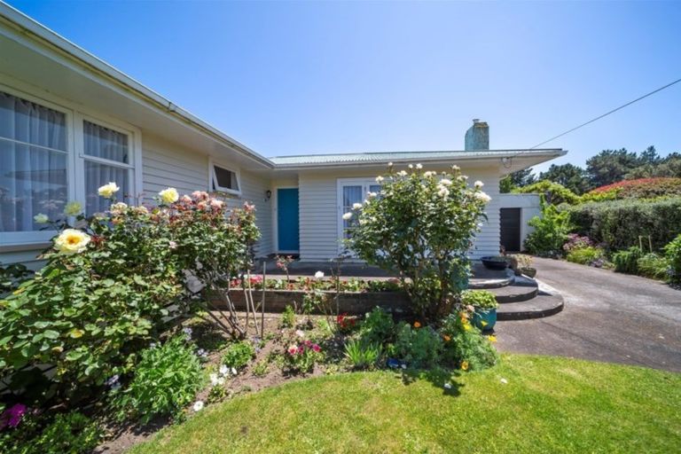 Photo of property in 48 Ramanui Avenue, Hawera, 4610