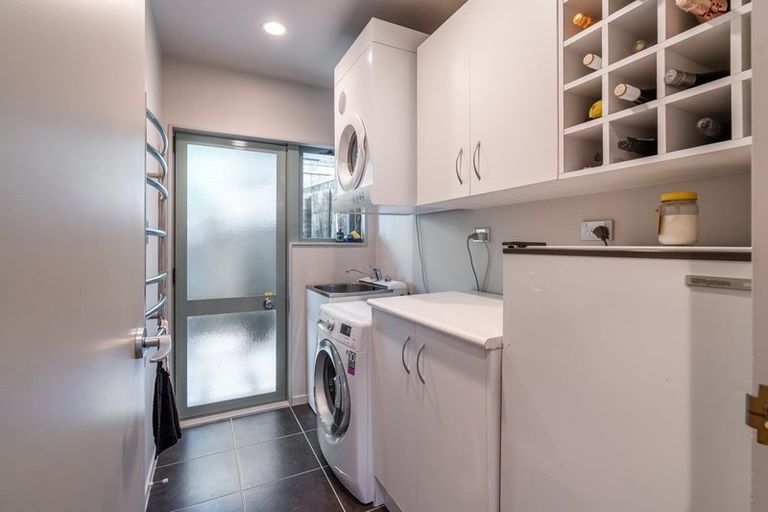 Photo of property in 40 Vipond Road, Stanmore Bay, Whangaparaoa, 0932