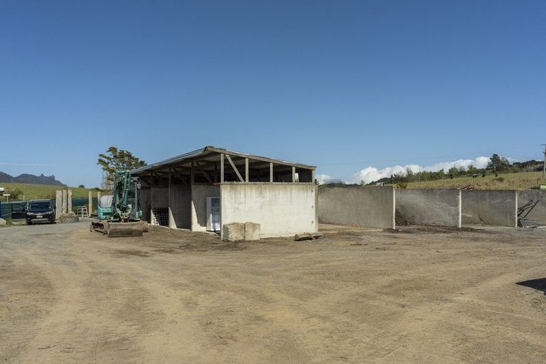 Photo of property in 35 Pataua Road South, Parua Bay, Onerahi, 0192