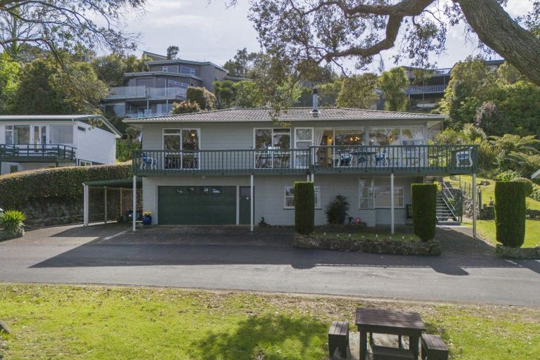 Photo of property in 14 Stormont Lane, Whitianga, 3510