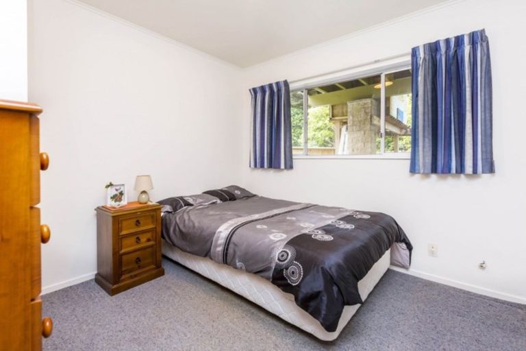 Photo of property in 61 Blue Mountains Road, Pinehaven, Upper Hutt, 5019