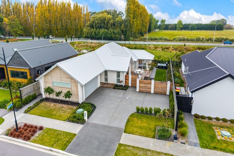 Photo of property in 5 Mills Road, Marshland, Christchurch, 8051